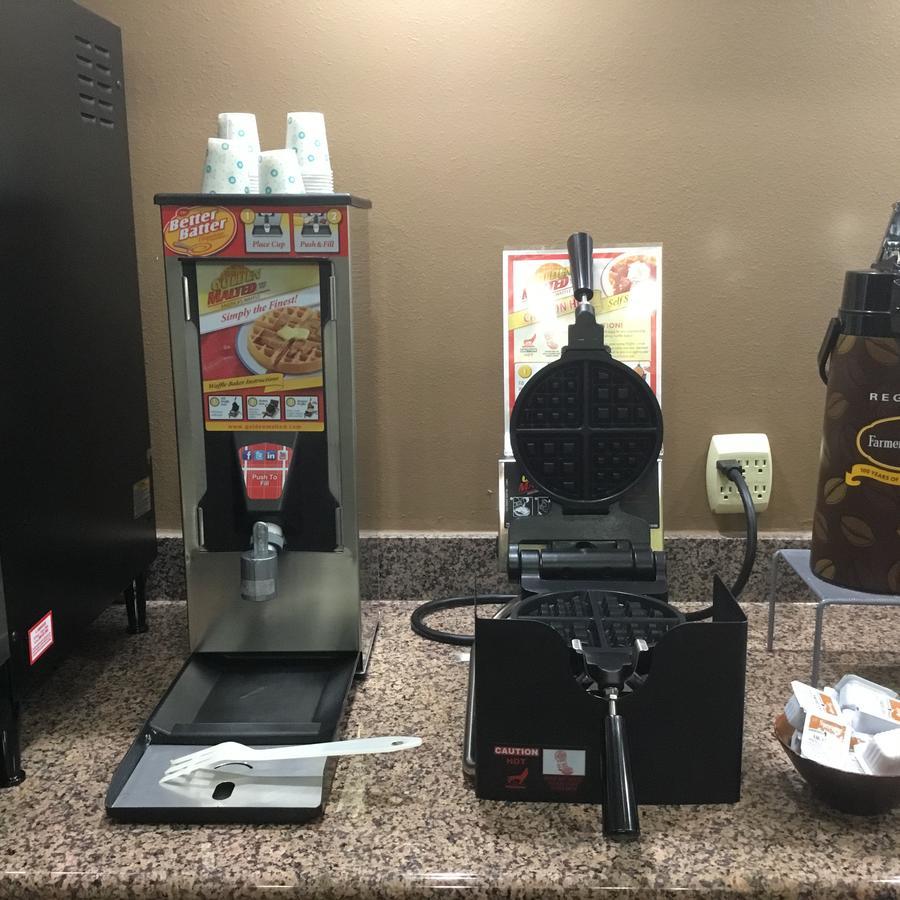Super 8 By Wyndham Fairfield Tx Ξενοδοχείο Εξωτερικό φωτογραφία